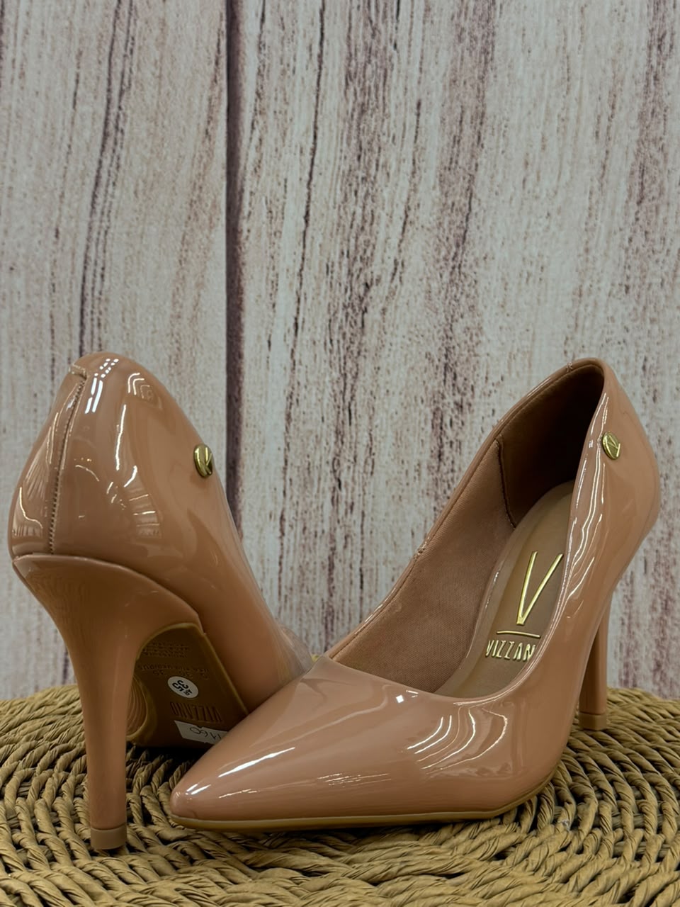 Stiletto charol taco aguja