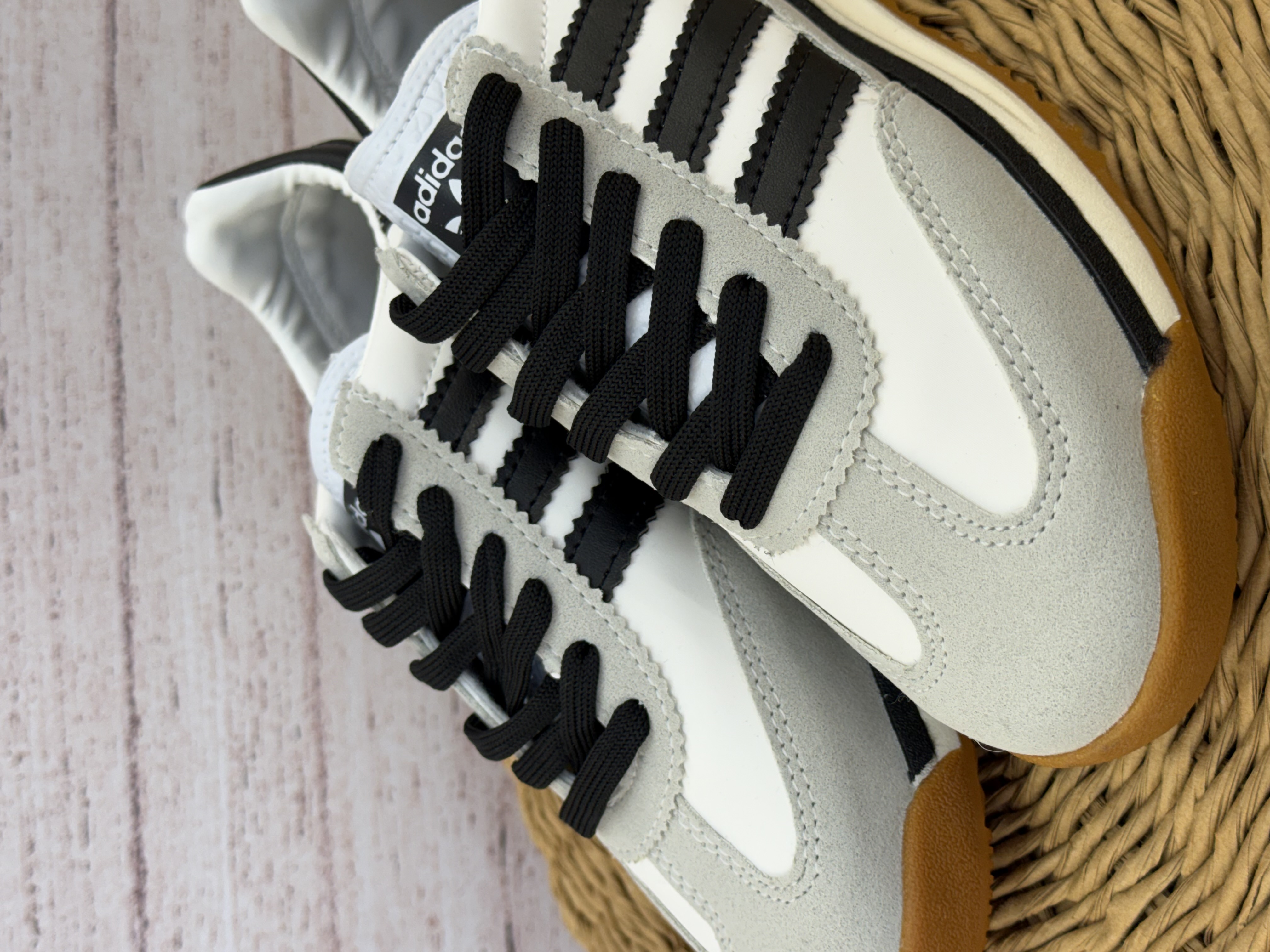 Zapatillas Adidas SL-72 blanco/negro