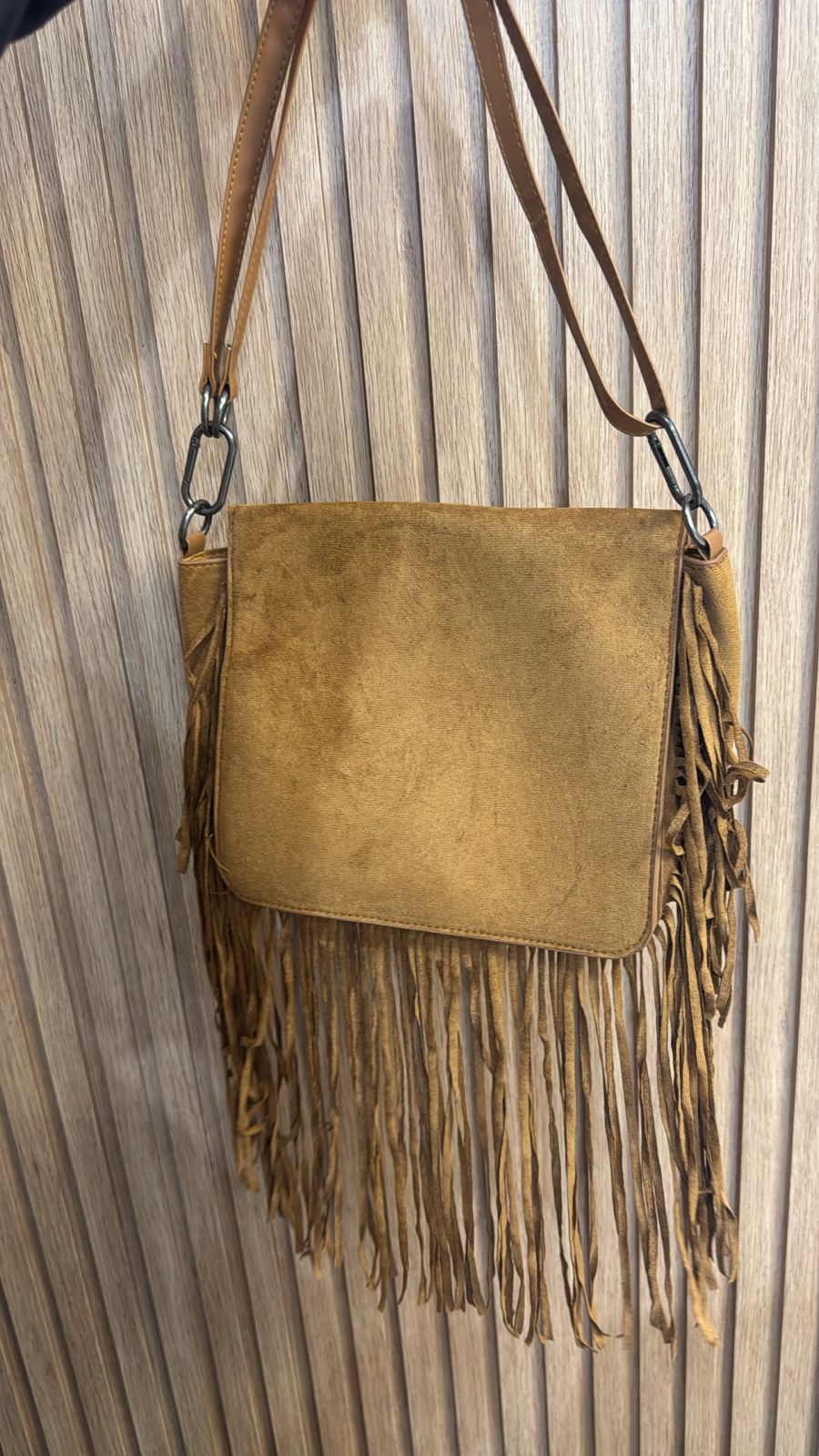 Bandolera flecos suela